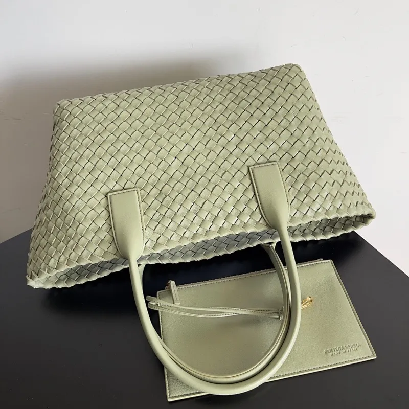 All categories 💚 Authentic bags 💚 BV 2025 new BV handbags